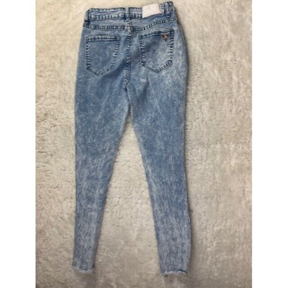 Celebrity Ace Size 11 30 Womens Jeans Mid Rise Light Wash Distress Raw H… - Picture 3 of 3